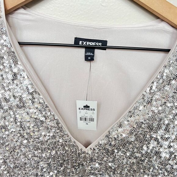 Express NWT Sequin Deep V-Neck Thong Bodysuit Size XS - Picture 11 of 11